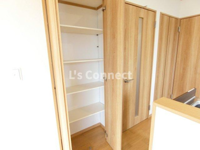 【設備】 | 花みずきⅡ | ＬＤＫには２ヶ所に収納付き。