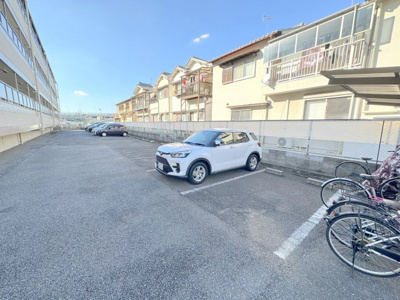 【駐車場】 | ロイヤルハイツ一津屋