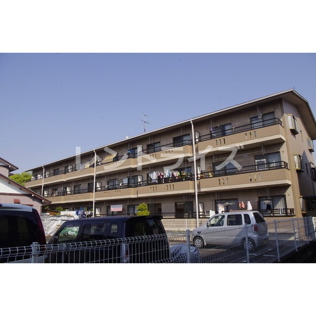 花ノ木パークハイツの外観