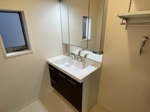 グランドヴィラ大江の独立洗面台