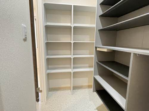 グランドヴィラ大江の玄関