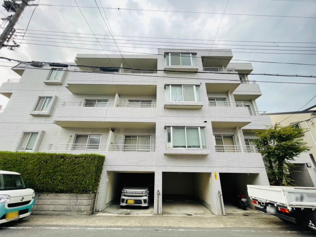 グリーン・パレス蚕の社