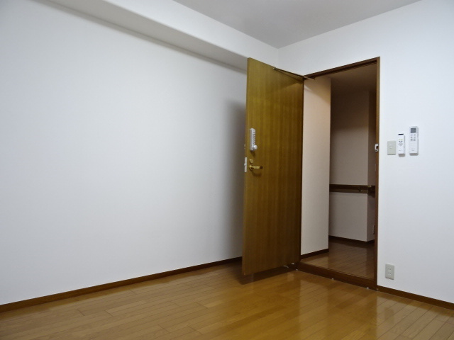 【洋室】 | 三田カルチャータウン・リフォレＡ棟　関学男子シェアハウス101号室 | 専用スペース（D号室）