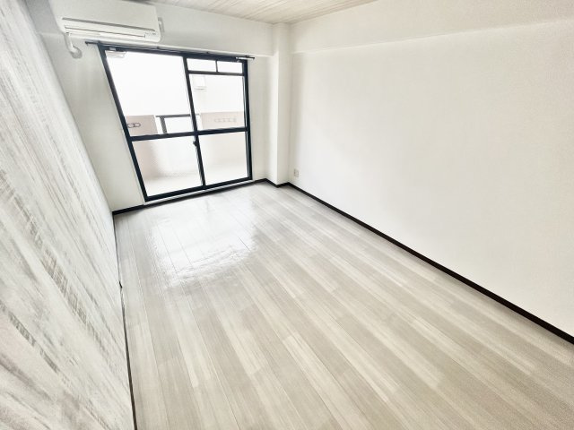 【寝室】 | スタンドアップ古市