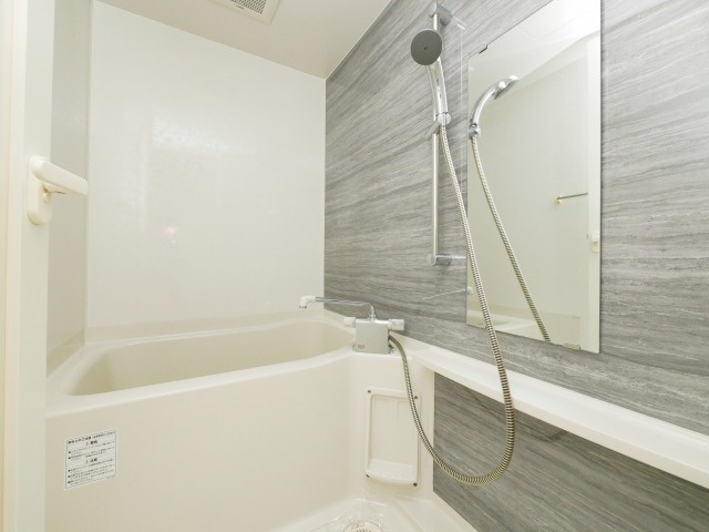 KDXレジデンス難波南の浴室