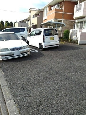 ヴィーヴルローマの駐車場