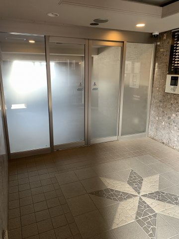 ライオンズマンション目白台シティのエントランス