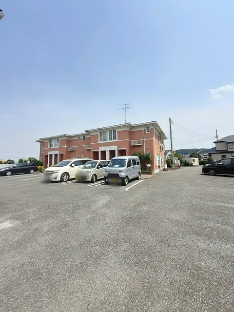 アンセストラルAの駐車場