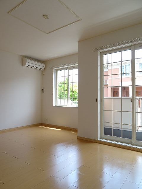 アンセストラルAの居間・リビング