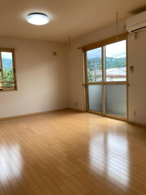 【居間・リビング】 | プチ・ヴィラージュ Ｅ | LDK