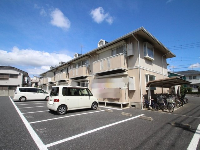 プリシアードⅠの外観