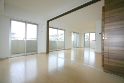 【居間・リビング】 | ディアクレスト南桜塚