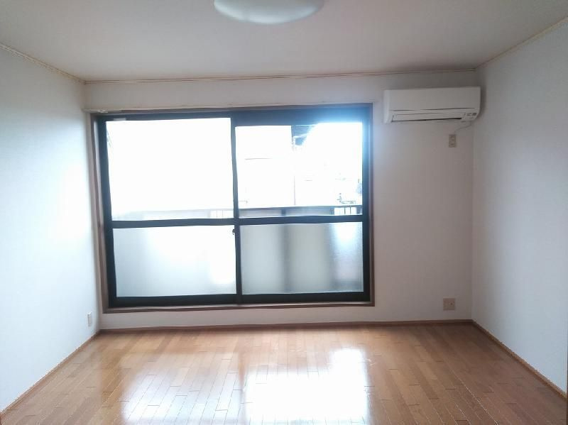 アシストおのBの居間・リビング