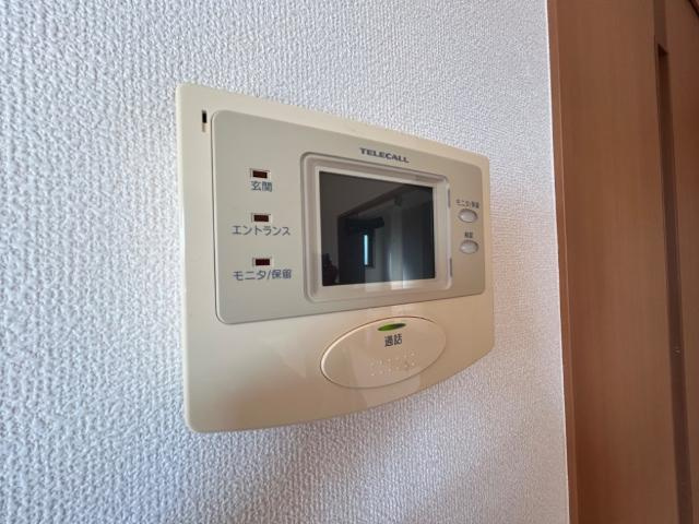 ヴィラ・クレストのセキュリティ|カメラ付インターホン