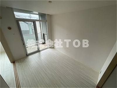 【洋室】 | クレールコート芦花公園 | 洋室６帖①