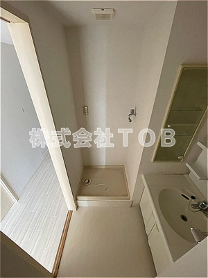 【その他】 | クレールコート芦花公園 | 洗濯機置き場※クリーニング中の写真※