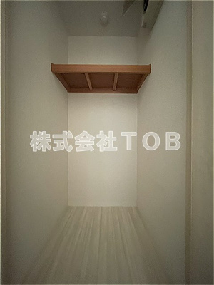 【その他】 | クレールコート芦花公園 | 玄関収納※クリーニング中の写真※