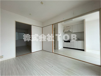 【洋室】 | クレールコート芦花公園 | 洋室６帖①※クリーニング中の写真