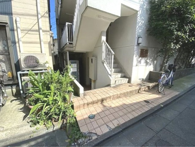【エントランス】 | ダイヤモンドレジデンス板橋本町第２　13570 | 毎日通るエントランスはこのようになっています