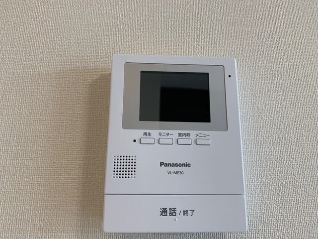 サンライズ東根のセキュリティ|カメラ付インターホン(イメージ)