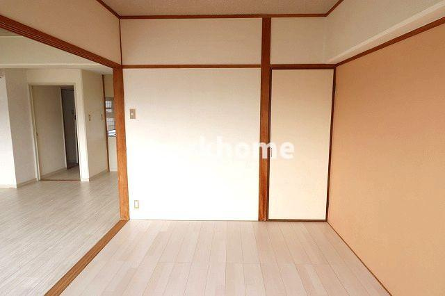 島谷グランドハイツの洋室|コンパクトで使いやすい洋室です