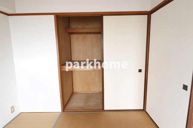 島谷グランドハイツの収納|便利な収納スペースです