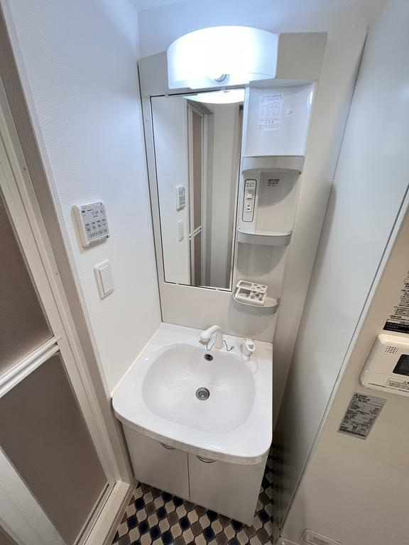 大阪市城東区野江２丁目の賃貸マンションの洗面所