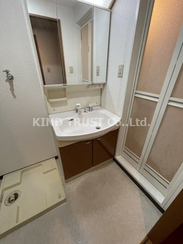 ランドマークシティ梅田東の洗面所|ゆったりとスペースのある洗面所