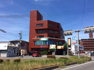 大津市大江２丁目の店舗一部の外観