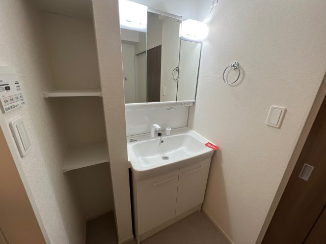 ファンド今宿Ⅱの独立洗面台