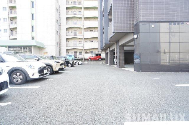 ロザリアン九品寺の駐車場