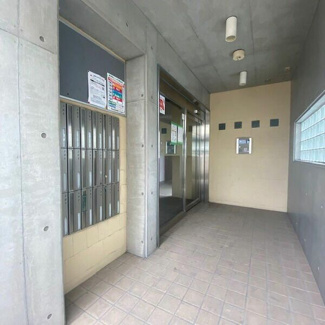 【エントランス】