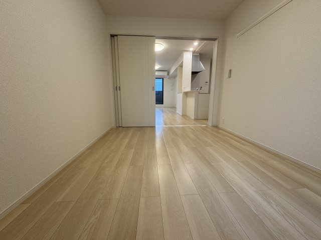 プラーンドルⅩⅢの寝室|北側洋室