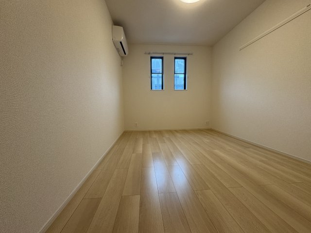 プラーンドルⅩⅢの子供部屋|南側洋室