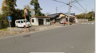 【周辺】 | プレハブの建物前には数台の駐車スペースがあり大変便利です