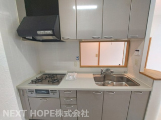 【キッチン】 | アズックヒル尼崎 | 対面式システムキッチンです♪収納力もございます！キッチン水栓・コンロ交換済みです！！
