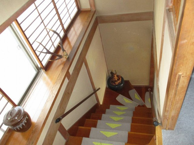 【設備】 | 岡谷市神明町3丁目 中古住宅⑱ | 階段