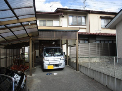 【駐車場】 | 岡谷市神明町3丁目 中古住宅⑱ | 駐車スペース