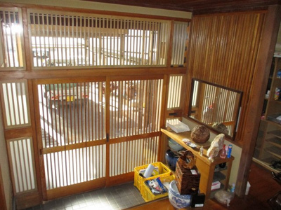 【玄関】 | 岡谷市神明町3丁目 中古住宅⑱ | 玄関 内側