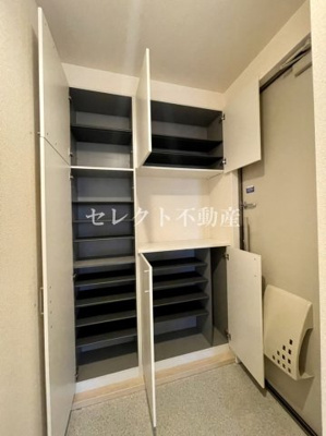 【玄関】 | グリナージュ ** 壱番館 | 【グリナージュ 壱番館】