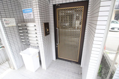 【エントランス】 | プラビマンション | オートロック付きで、防犯面も安心