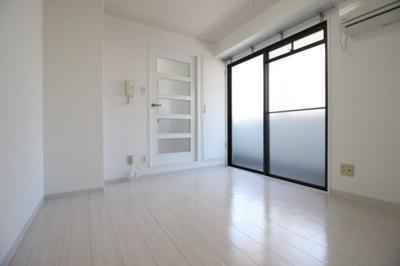 【居間・リビング】 | プラビマンション | 洋室6帖