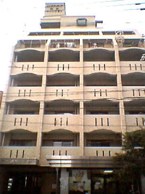 【エントランス】 | ロマネスク西新オレンジ通り