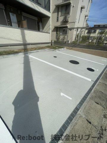 ジェンティーレ・トリヤマⅤの駐車場