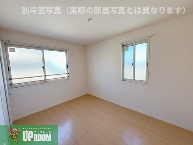 パークサイド東出 Ⅱの居間・リビング