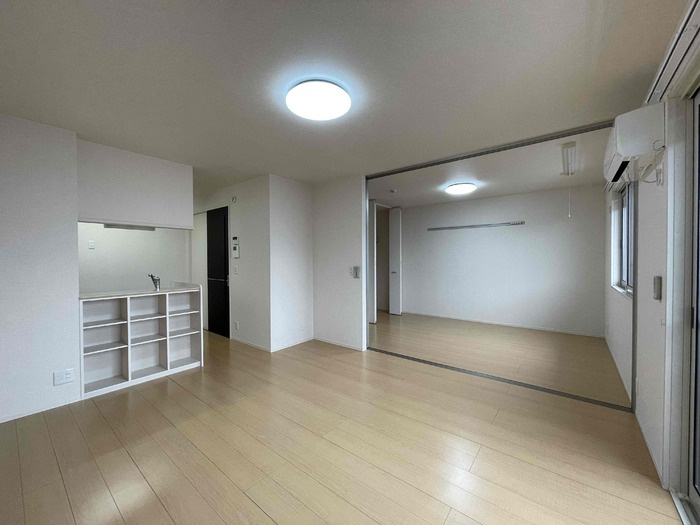 パークサイド東出 Ⅱの居間・リビング