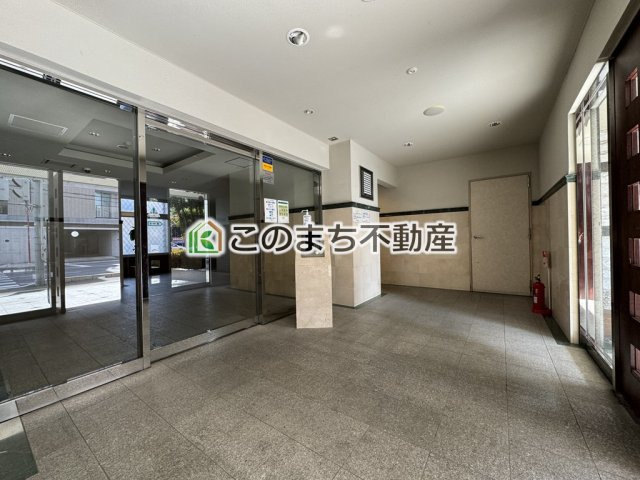 モナーク宇都宮のエントランス