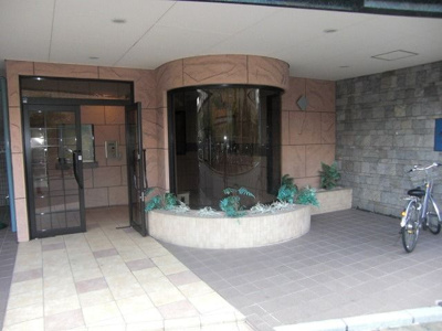 【エントランス】 | ダイナコート博多