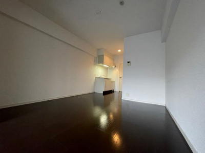 【内装】 | クレスティアフォーシーズン博多 | 別号室の写真になります。現況優先。