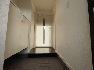 【玄関】 | クレスティアフォーシーズン博多 | 別号室の写真になります。現況優先。